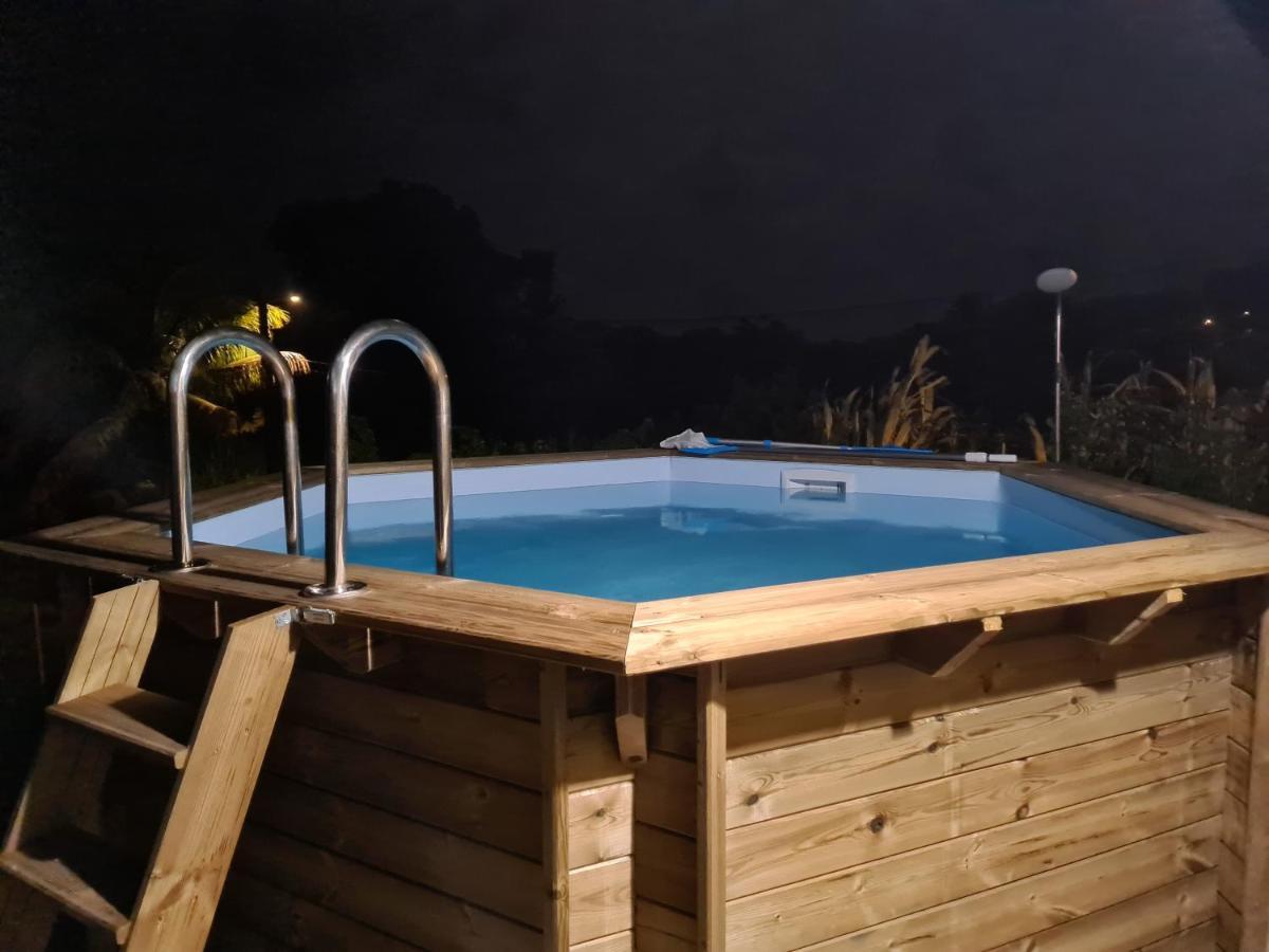 Bung'Hello Village, Piscine Et Parking Gratuit Trois-Rivières Екстериор снимка